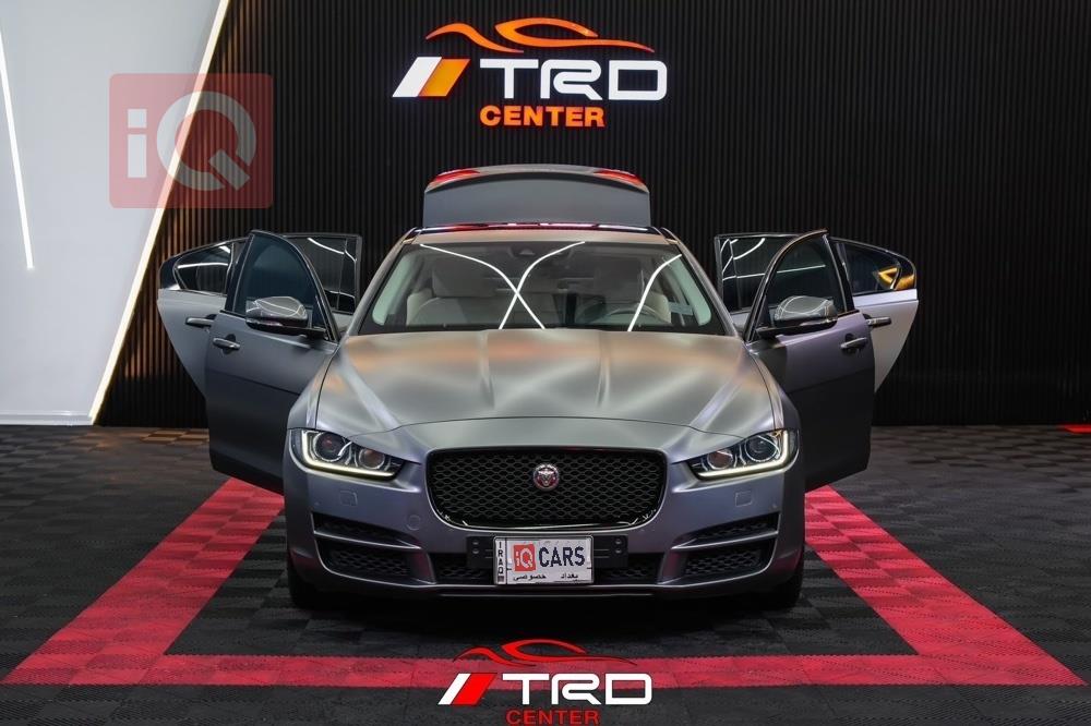 جاكوار XE